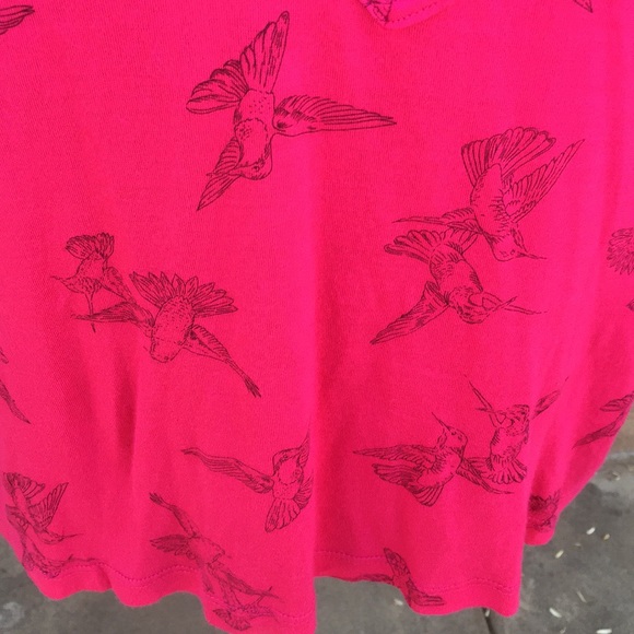 💜Happening in the present pink bird top - Picture 5 of 6